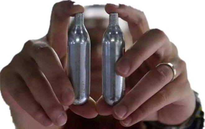 【三角禁毒】线上科普 致命笑气,什么是笑气?