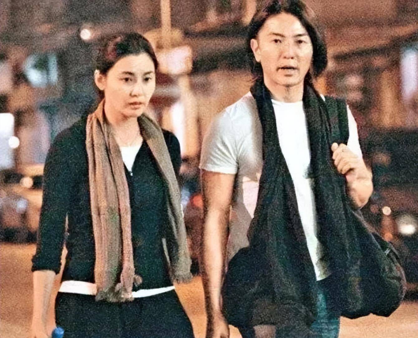 在演艺事业中大放光彩的蒙嘉慧也迎来了她的爱情.