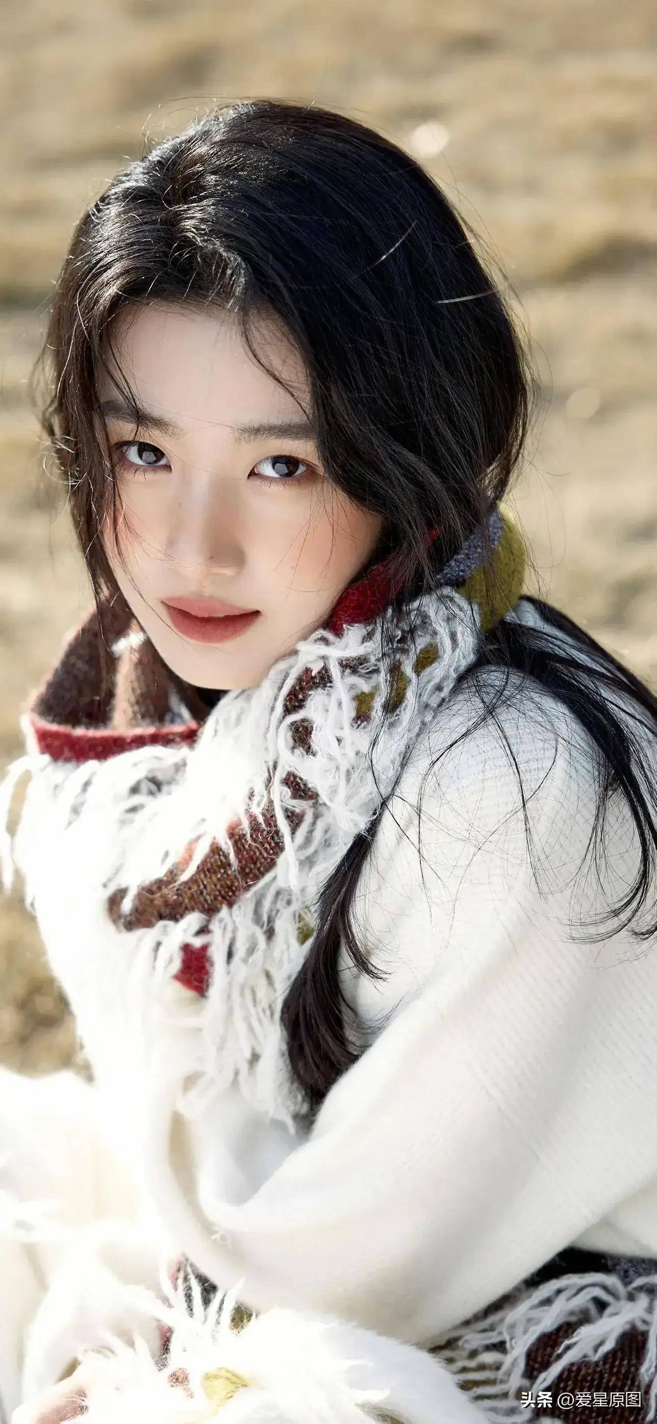 众星新星-卢昱晓全图写真合集