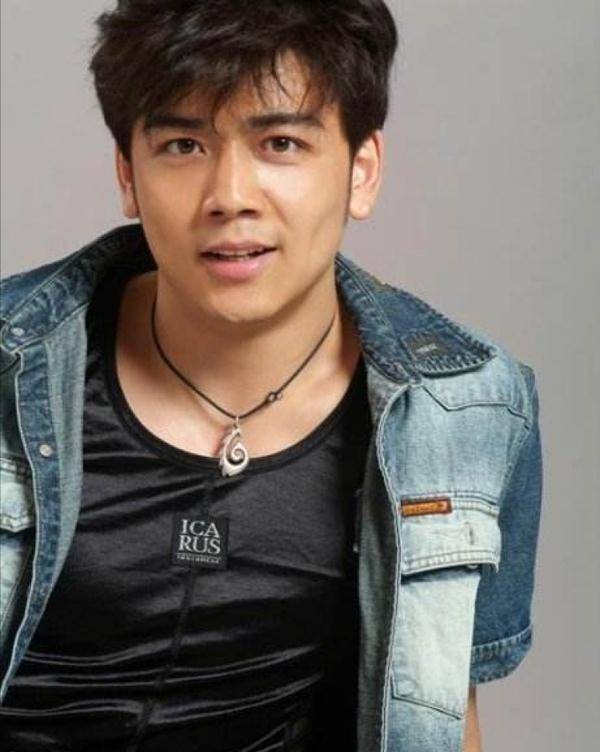 母亲_因为_张国立