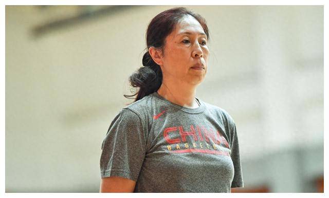 中国女篮,郑薇突然起意,姚明赞同:奥预赛之行掀开新篇章_比赛_奥运