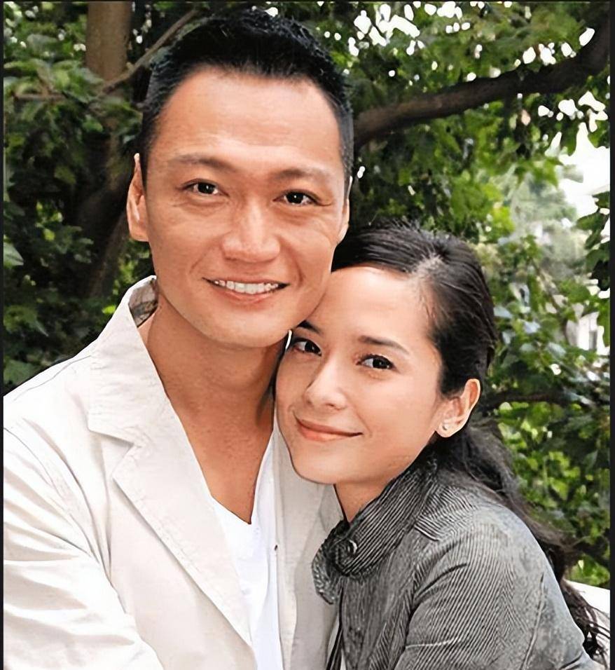 女主境况唏嘘,有人17岁当妈,有人荧幕初吻还在_项少龙_宣萱_滕丽名