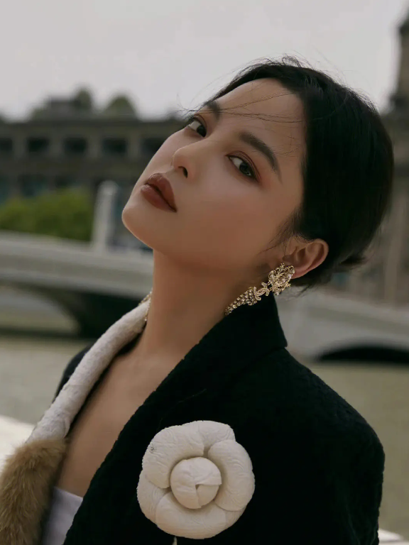 辛芷蕾隐婚?_表演_感情_未来的