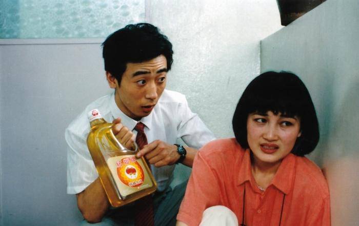 宁理:11岁丧母,娶外国媳妇,吃10软饭年才翻红,混血女儿读名校_父亲