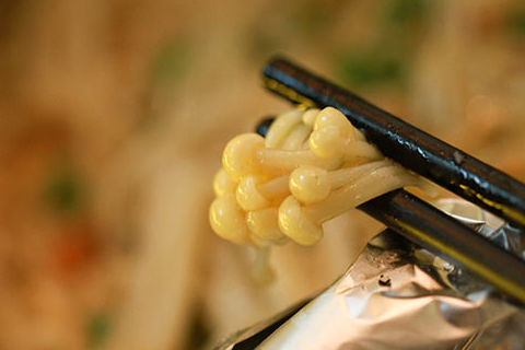 锡纸烤象鼻螺,保留象鼻螺的鲜甜滋味,加入的干贝,虾米,冬瓜则是画龙