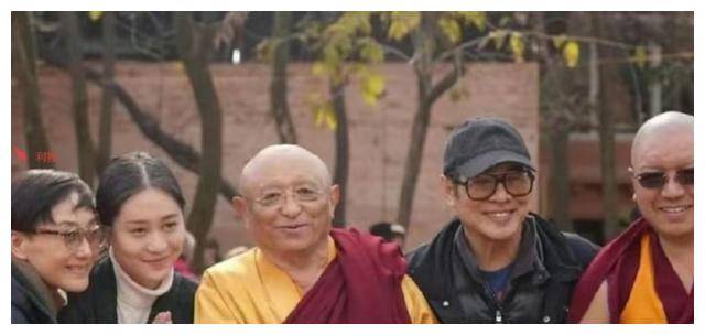 李连杰与利智携手亮相,新造型英气十足!_电影_功夫_少林寺