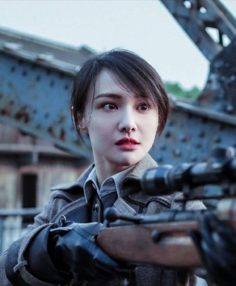 郑爽发长文否认资产超2亿,称靠父母养老金生活,对过去深感愧疚_明星