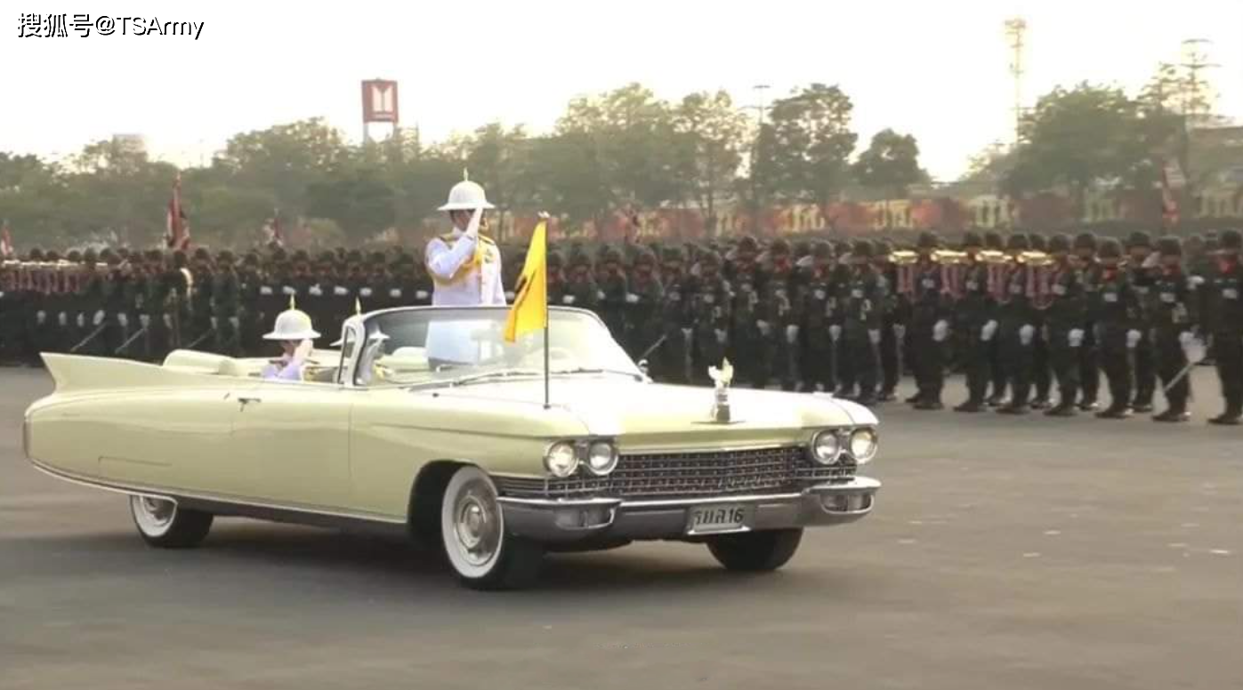 盘点十个不同国家的检阅车,朝鲜酷爱奔驰,白俄在用红旗l5