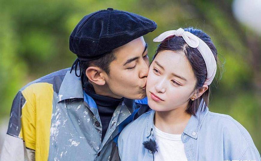 纪凌尘步入新恋情,女友年轻漂亮又高挑_爱情_男人_都能