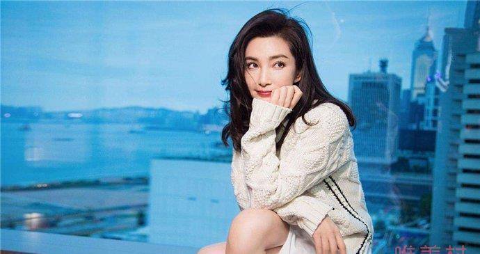 虽然李冰冰平时非常的低调,不愿意晒恩爱,但是和男友许文楠的关系一直
