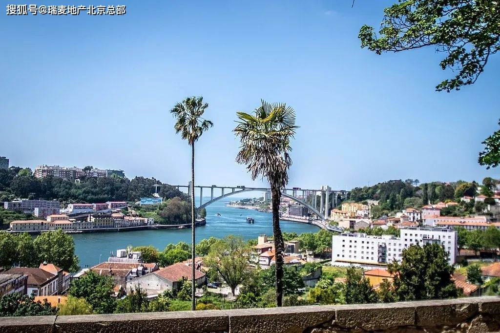 探索葡萄牙冬季的魅力_城市_传统_serra