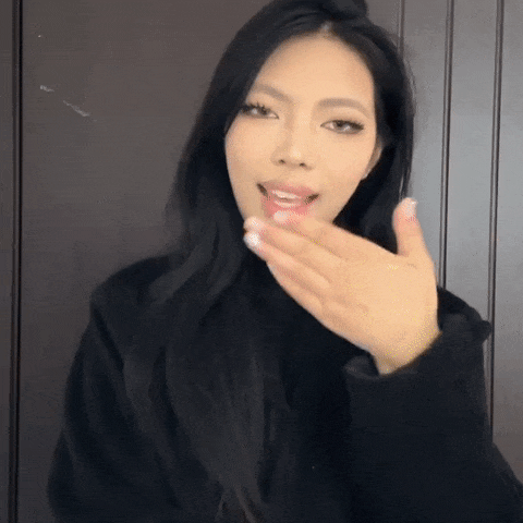 抖音爆火李玉玲┃又被你装到了表情包