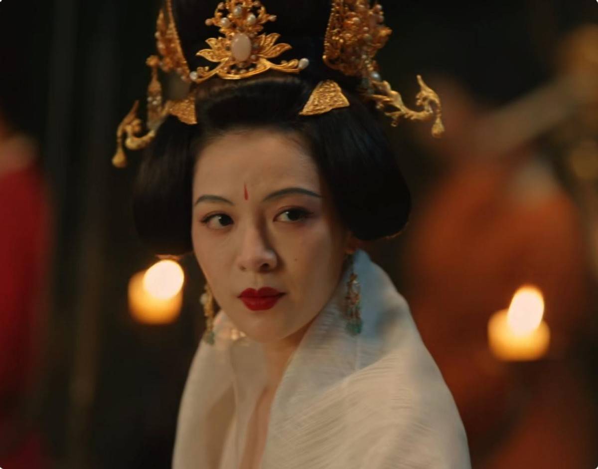 这5版武则天一比较,丰腴美人的优势就出来了_钟楚曦_刘晓庆_武后