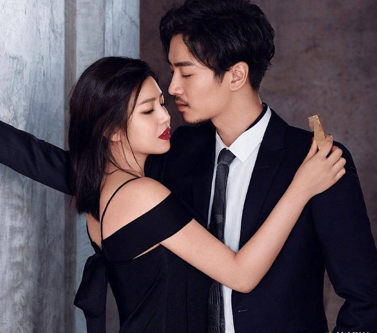 看到陈妍希提到陈晓的这一幕,大家有没有吃"狗粮"吃撑了呢?