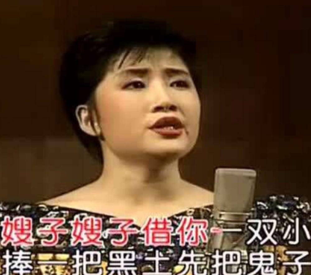 唱《青藏高原》的李娜,当年为何要执意出家?25年后生活如何了?