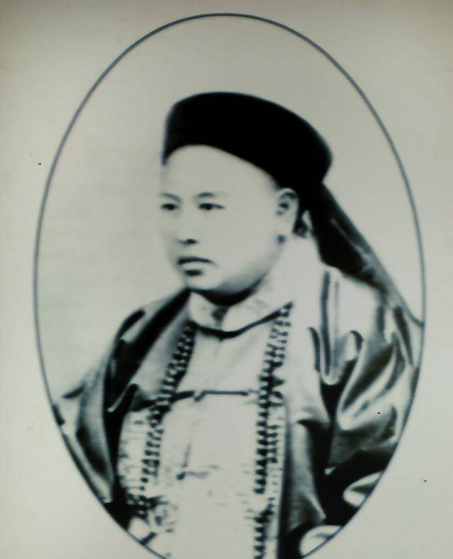 林泰曾,福建侯官人,林則徐胞弟的孫子,1867年考入福建船政學堂,學習