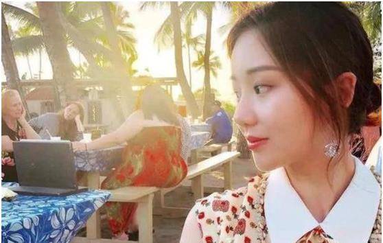 看完郭德纲儿子郭麒麟,再看孟非女儿星亚,网友:难怪着急成亲家_孟星