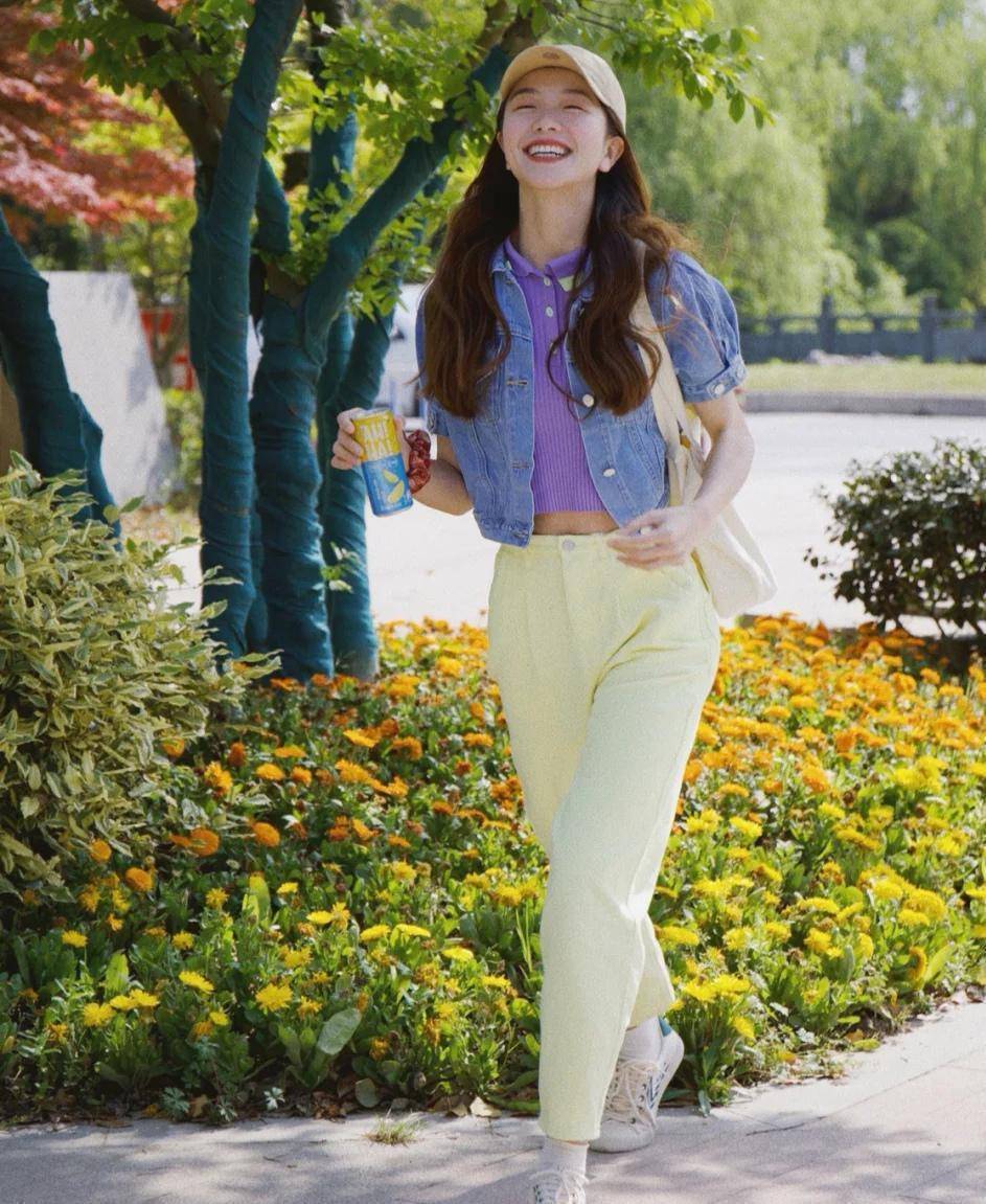 嫌露袜子土?这些鞋子完全hold的住,配上袜子风格大变