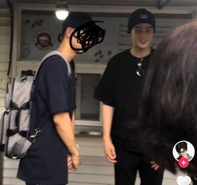 车银优传闻中的弟弟真面目曝光!网友:全家中