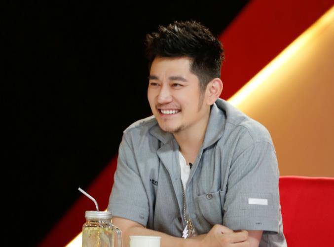 邓超至今不与他同台,今36岁还是单身_因为_时候__很高的_钱枫_经历