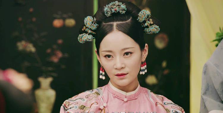 而王媛可这边,有了纯妃的热度之后,在演艺圈的路便顺利了一些,现在