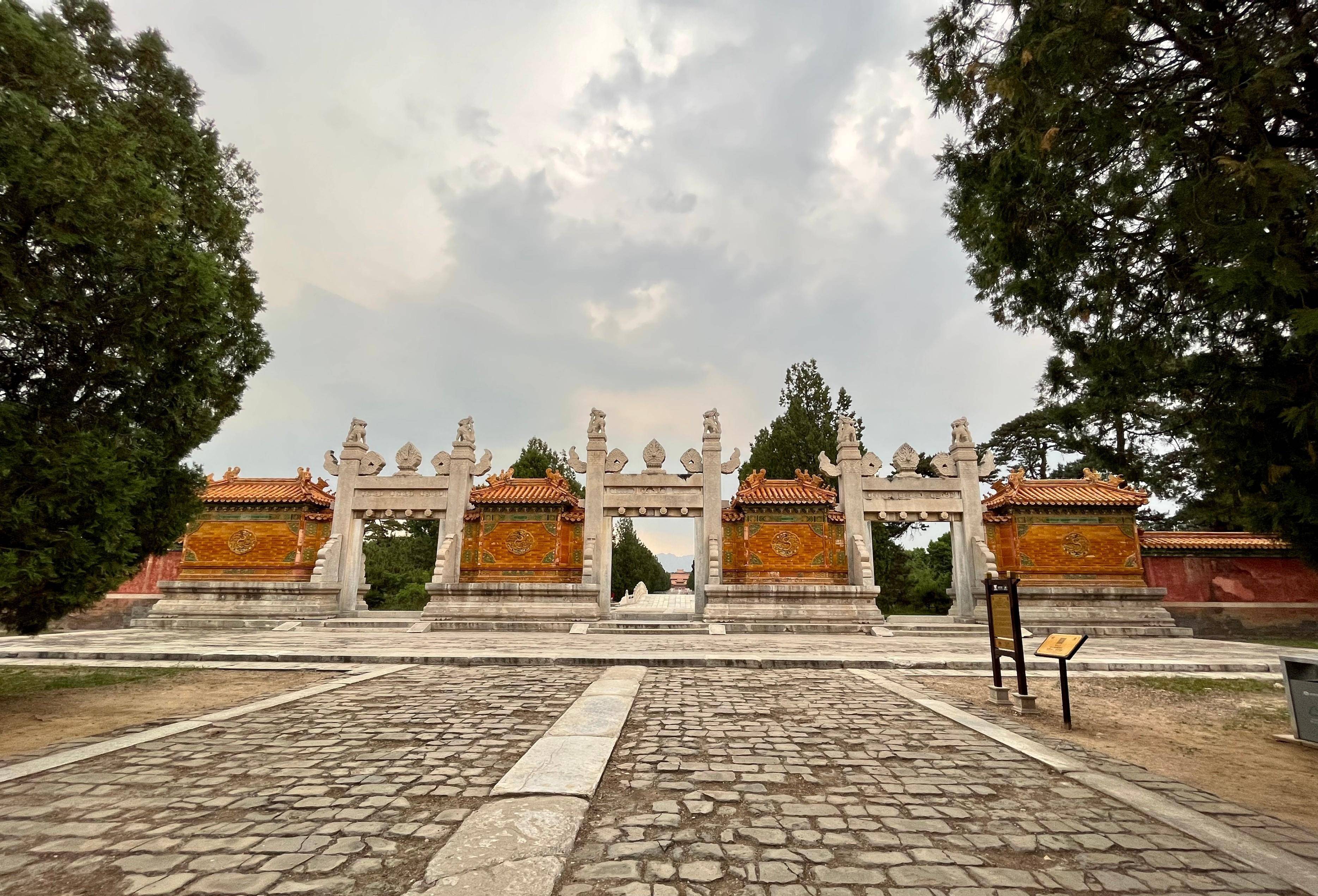 陵墓豪华堪比宫殿,雍正为何要新建清西陵,是传统还是