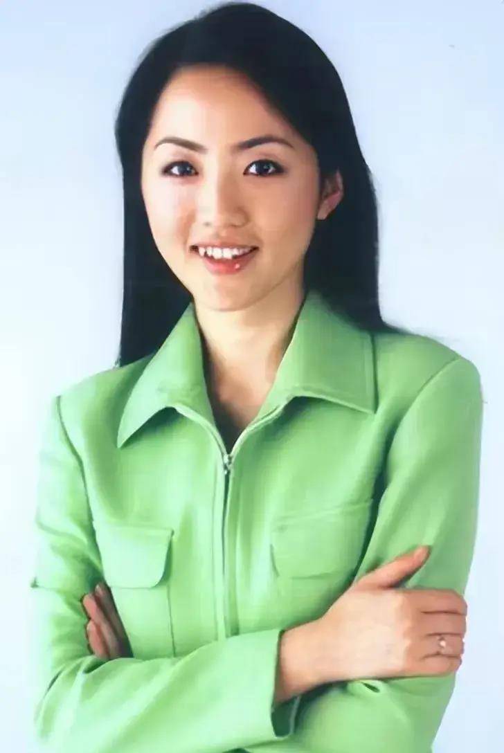 央视主持杨丹:40岁为普通丈夫生儿子,是我一生最明智的选择!