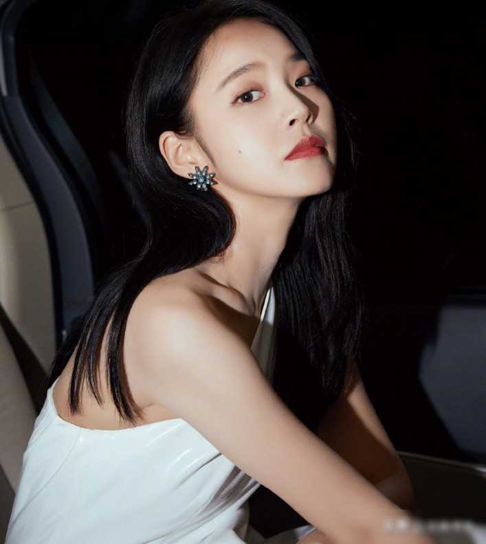 孙俪说的没错,演了15年戏才走红的张佳宁,已经走上了另一条道