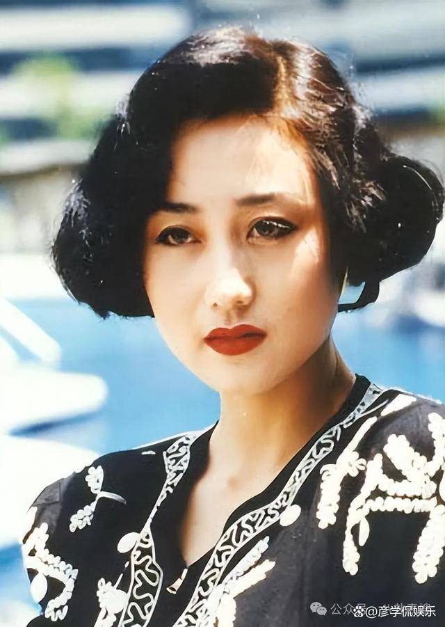 62岁的利智照片曝光,美貌不再!