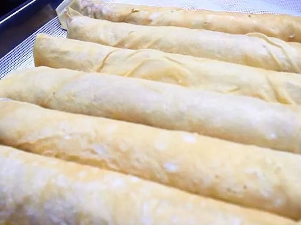 封丘这道名吃有一个很霸气的名字叫黄袍加身,被选入上合峰会早餐_肉馅