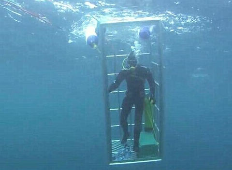 不给你点教训我拿什么做