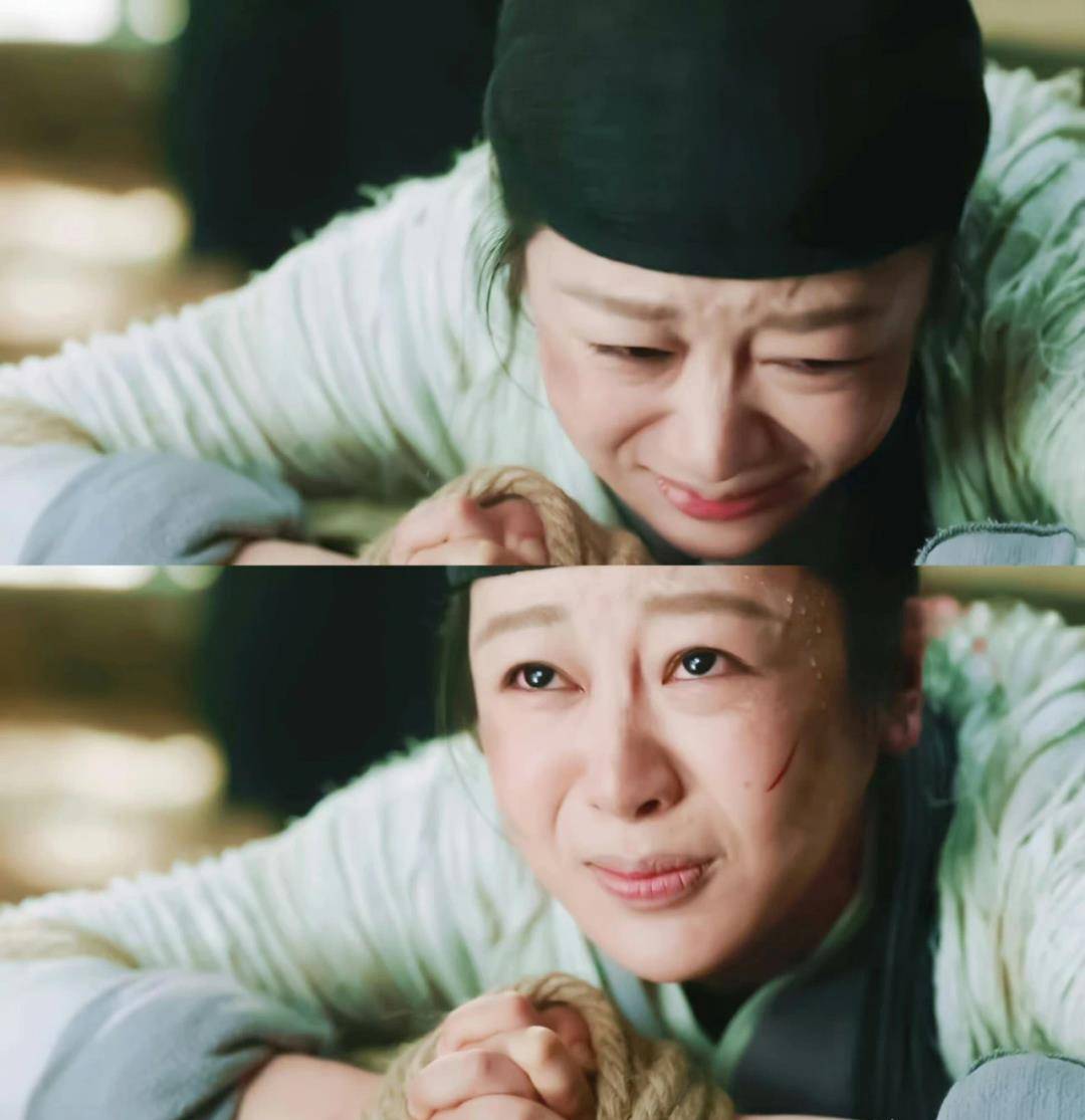 一副便秘样.一场勒脖子的戏,反倒是啥表情都做不出来.