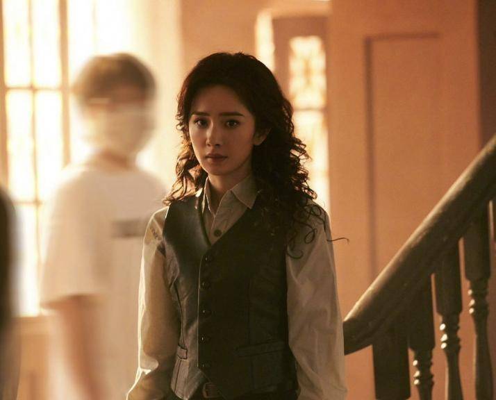 杨幂接受采访却意外翻车,娱乐圈里的"偶像派"们,真的