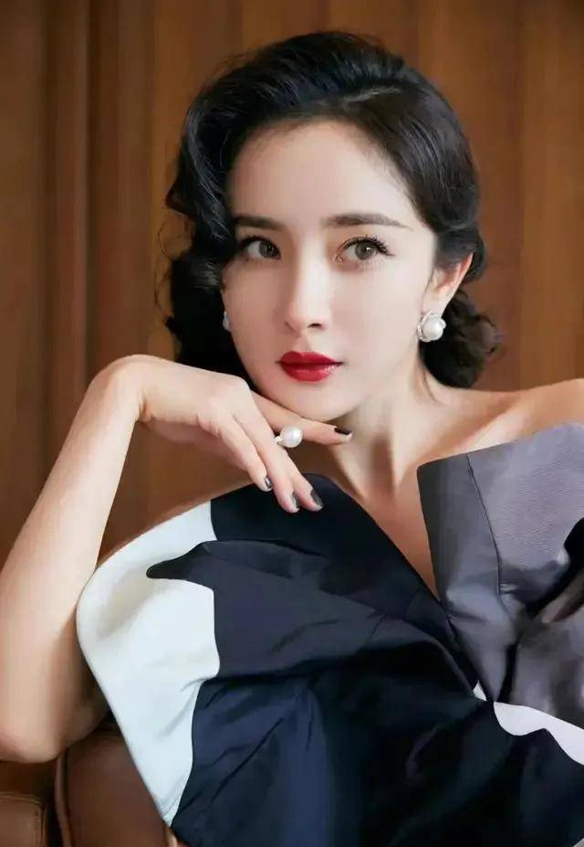 女星杨幂到底多有钱,杨幂被爆身家达45亿?