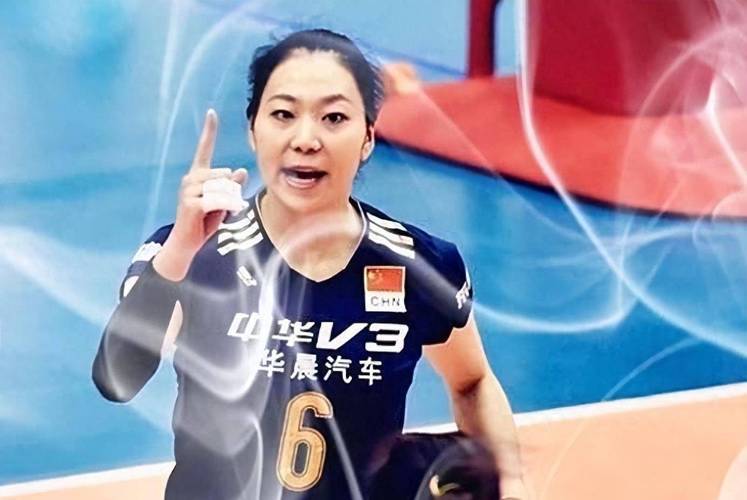 杨珺菁在退役后,依然为排球事业贡献着自己的力量,而刘向东也在自己的
