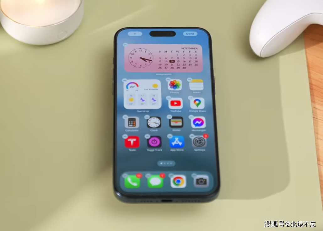 iphone15promax的成功,其实主要有两点,第一是人们对iphone15和