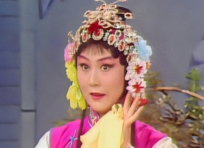 《红灯记》李铁梅,从结婚到丈夫去世,仅4个月,82岁近况如何_刘长瑜