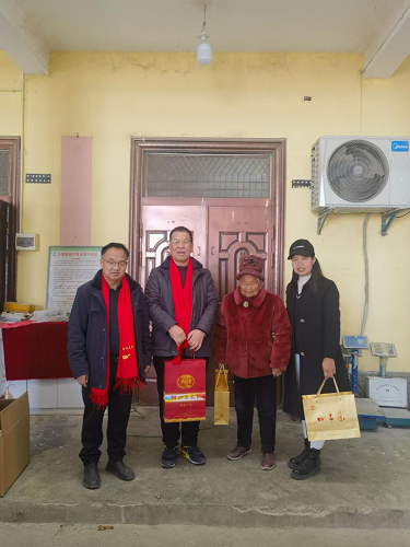 咸阳市乡贤协会大年初一到礼泉瑶台村开展新春送温暖活动_乡村_智慧