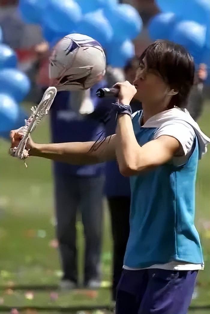 樊振东恭喜酋长和霉霉:中美国球的一次节日"连线"