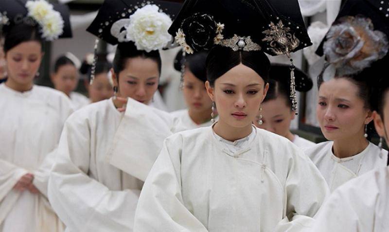 甄嬛传:皇帝坐拥大清后宫,葬礼上真正为他落泪的只有她,真悲哀_敬贵妃