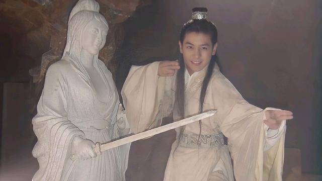 他迷恋的神仙姐姐人尽可夫,有许多男友_李秋水_王语嫣_丁春秋