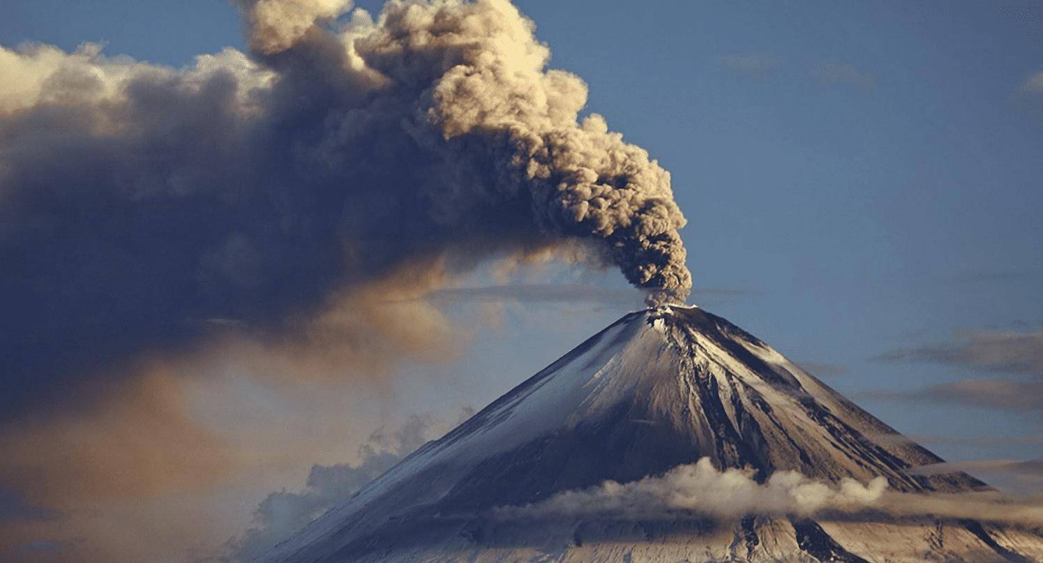 火山爆发时还产生了很多有毒气体,根据相关资料显示,在18 15年的坦