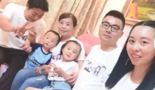 错换人生28年"真相逼近",许妈到郭威新房不敢直播,难