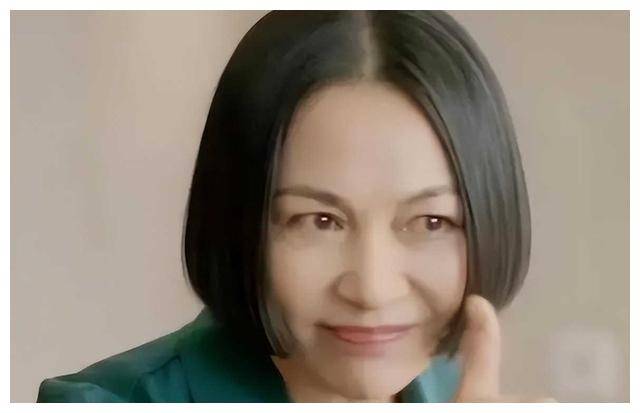 揭秘"恶婆婆"真面目!_艾丽娅_故事