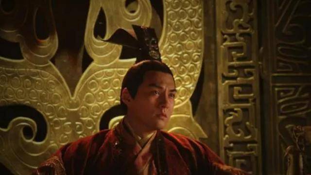 面对天下大乱,藩镇裂土,宦官弄权,却能两次"复国还朝"