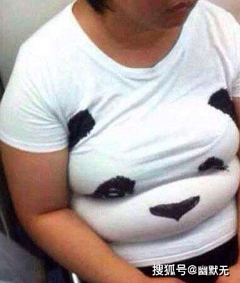 搞笑段子搞笑图片:除了平胸以外,女友哪里都挺好的