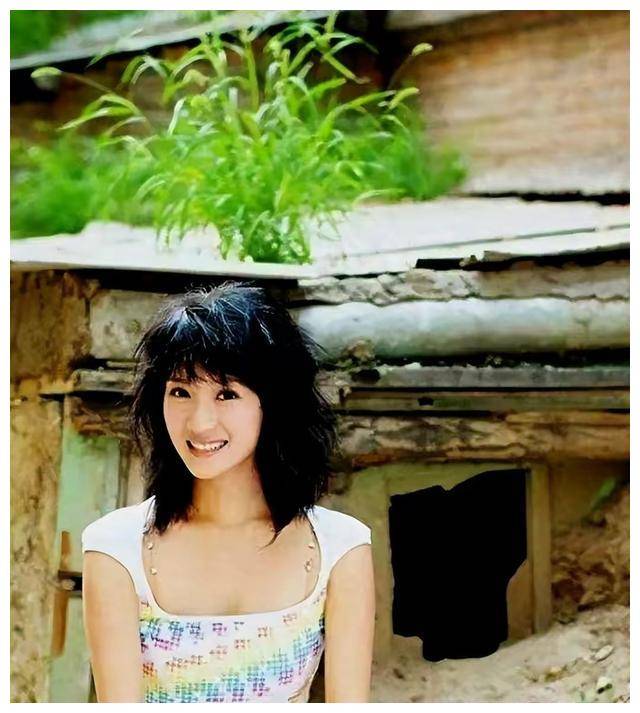 面对这种情况,陈格决定改变自己的努力方向,将自己多年所学运用到实践