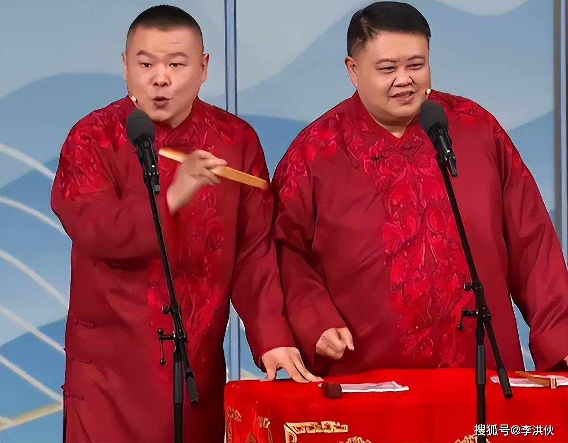 回顾龙年春晚上的失误集锦,有人兵荒马乱,有人快速解围_尼格买提