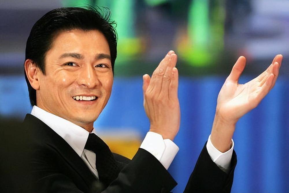 刘德华:一年被广告碰瓷84次,现又"被代言"酸菜,坚决