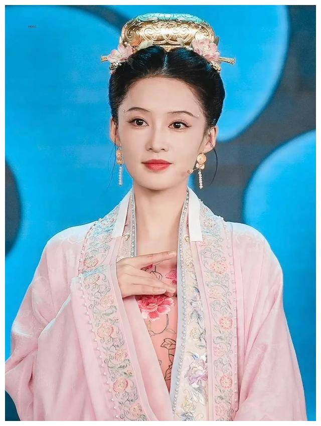 李沁春晚秒变宋代美人,古韵十足适合演李清照,谢道韫